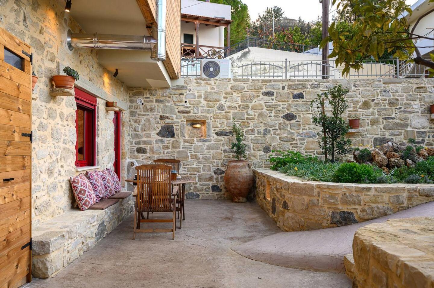 Physis Country House Near Matala Beach & Faistos Kouses Exterior photo