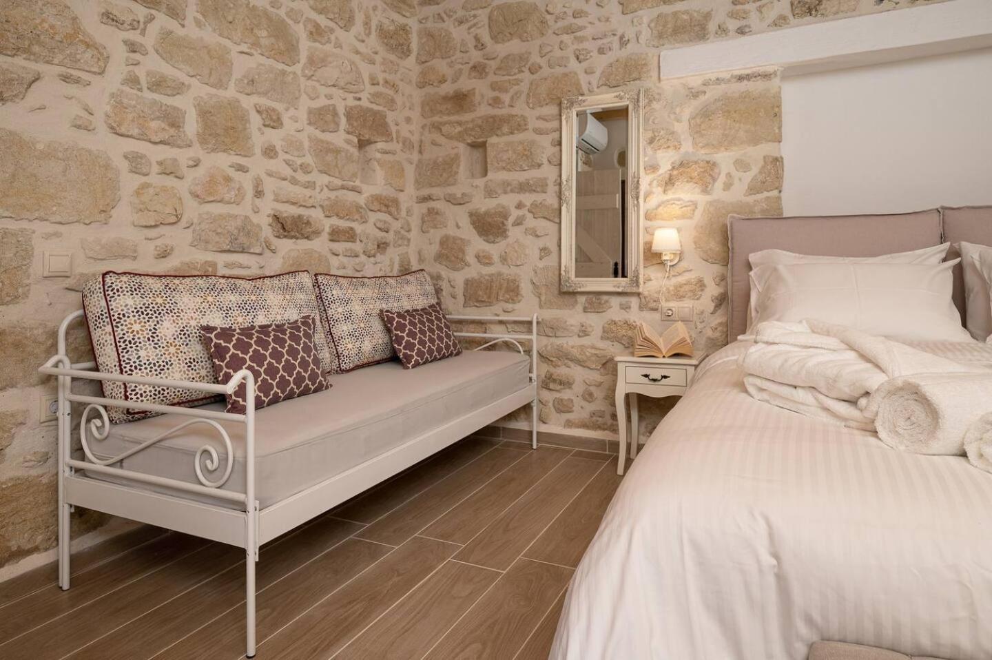 Physis Country House Near Matala Beach & Faistos Kouses Exterior photo